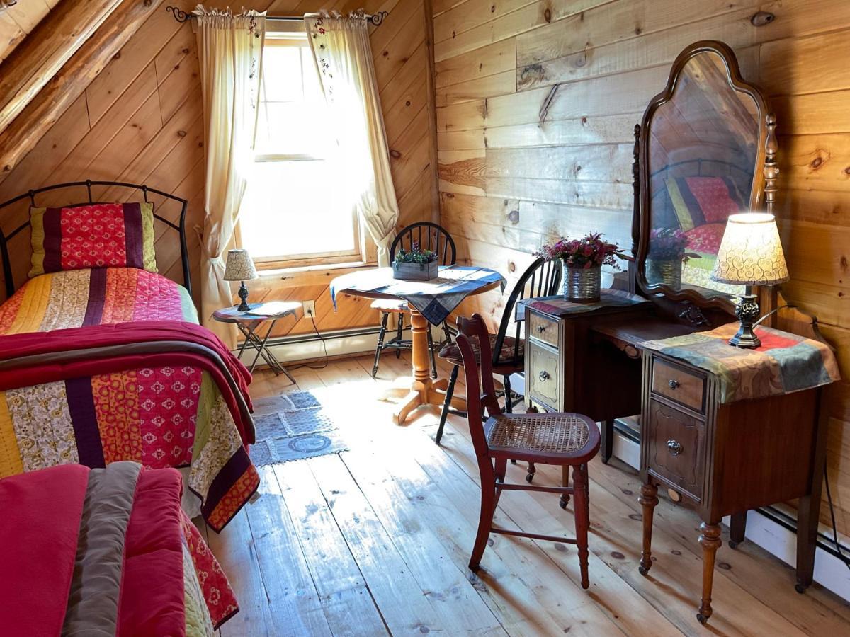 Lodge Solange Palatino Bridge Экстерьер фото